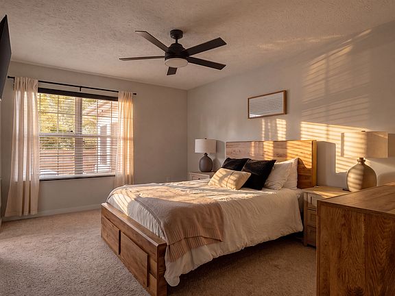 3rd image of 8403 Inland Dr