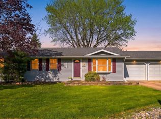 1112 S Ijams St, Garrett, IN 46738