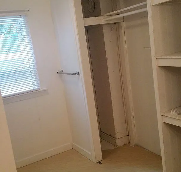 136 W Church Ave — Photo 1