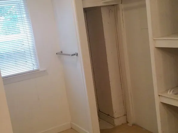 136 W Church Ave, Carlisle, PA 17013