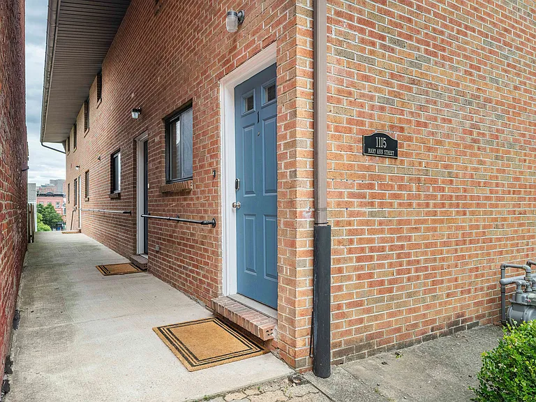 1115 Mary Ann St #1 — Photo 15