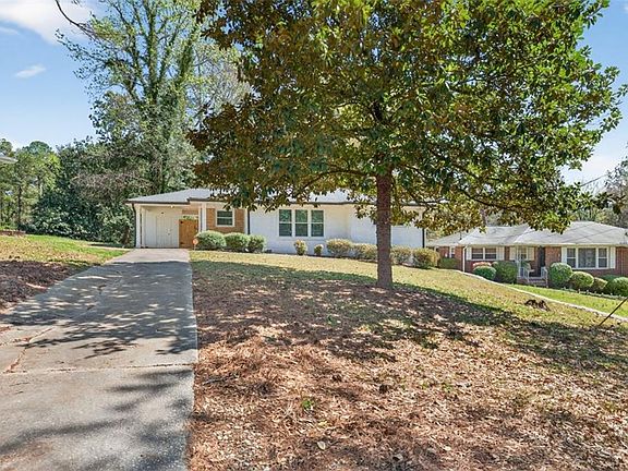 3rd image of 3061 Glendale Ct