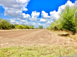 440 Paisano Dr, George West, TX 78022