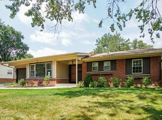 1230 Carswell Ave, Elk Grove Village, IL 60007