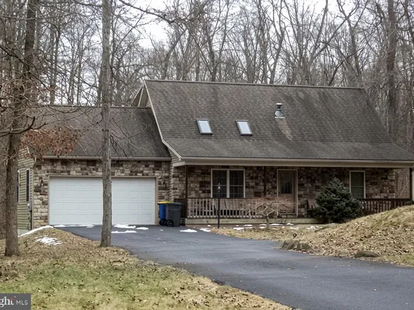 682 Woodburne Rd, Lewisberry, PA 17339