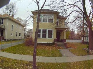 518 N Sheridan Rd, Waukegan, IL 60085