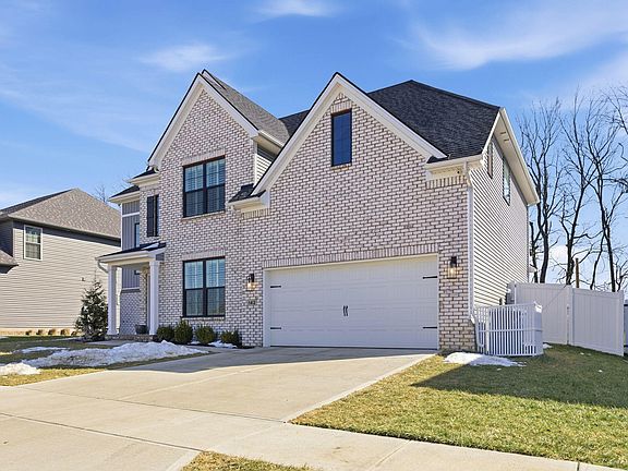 3rd image of 142 Oxford Landing Dr
