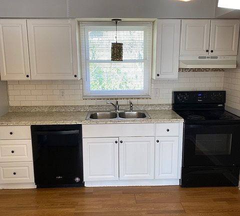 2nd image of 107 Dove Valley Ln #107