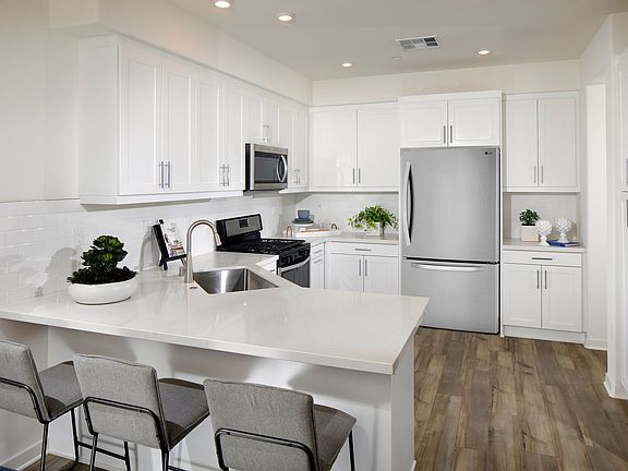 2nd image of 34 Harmony Dr #El
