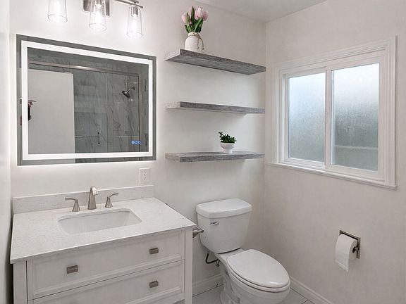 5th image of 212 36th St