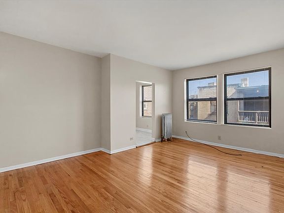 5th image of 1934 E 74th St APT 302