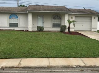 7957 Foxwood Dr, New Port Richey, FL 34653
