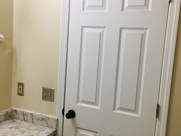 3rd image of 973 County Road D E APT 1