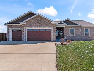 1110 Lost Tree Dr, Sherman, IL, 62684