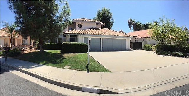 1st image of 39594 Casandra Ct