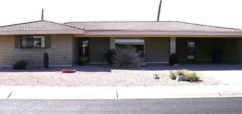 1st image of 2431 E Catalina Ave