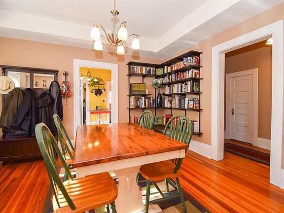 5th image of 2612 King St NE