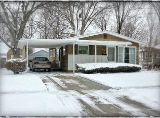 1420 Blackberry Ln, Flint, MI 48507