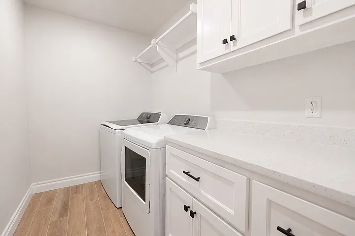 8309 Mountain Oak Dr — Photo 7