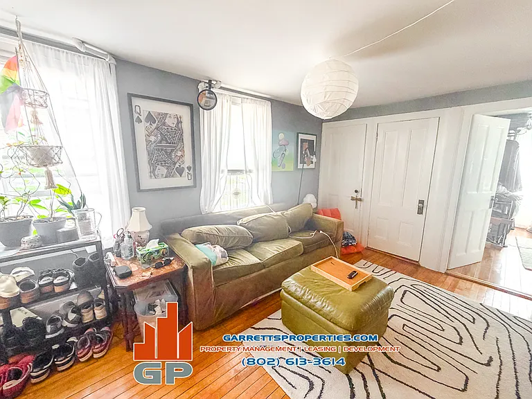 222 Maple St #2 — Photo 8