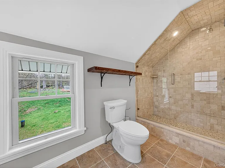 935 Peach Lake Rd — Photo 25