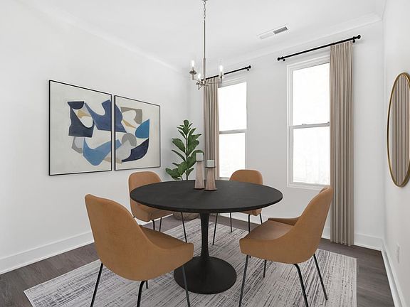 Separate casual dining area