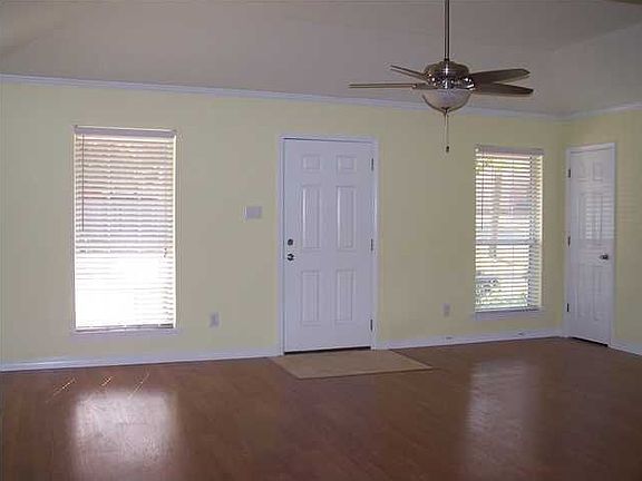 2nd image of 6412 Woodside Dr N