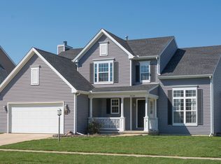 3806 Brookfield Dr, Champaign, IL 61822