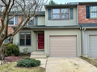22 Southgate Dr, Mount Laurel, NJ 08054