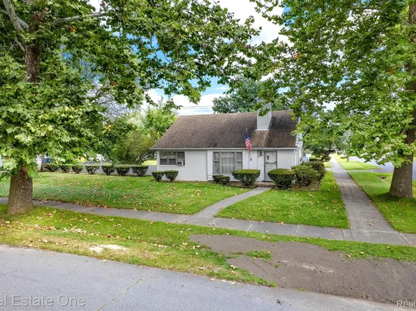 16808 Centralia, Redford, MI 48240