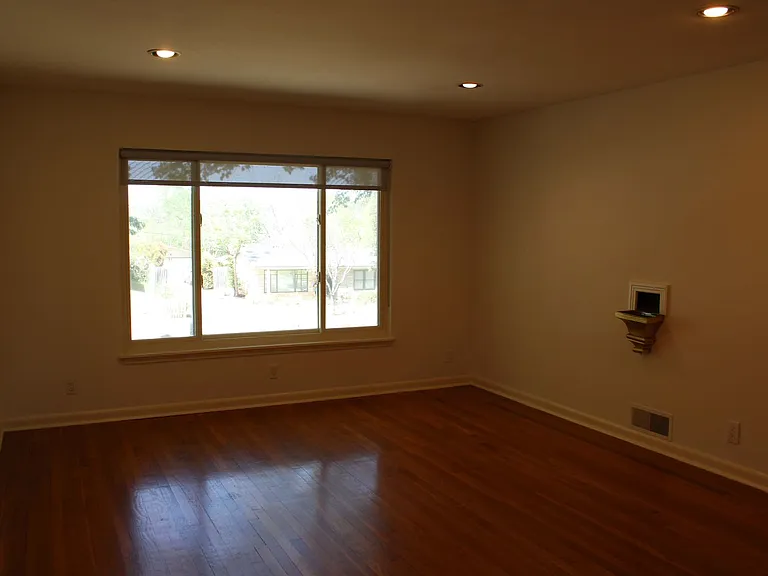 140 Arvin Dr — Photo 6
