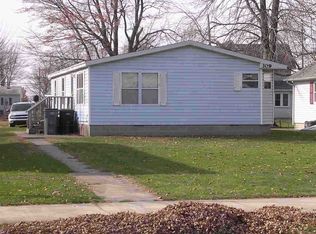 309 N Main St, Syracuse, IN 46567