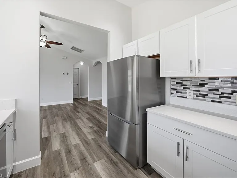 4621 25th St SW — Photo 8