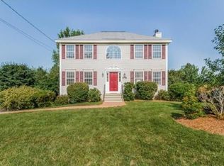 18 Jump Ln, Hudson, NH 03051