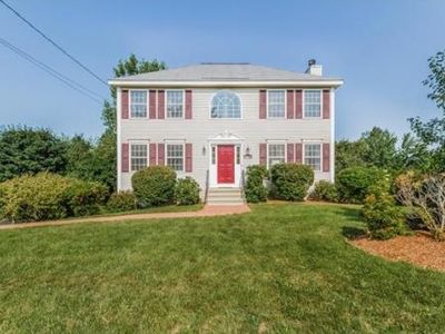 18 Jump Ln, Hudson, NH, 03051