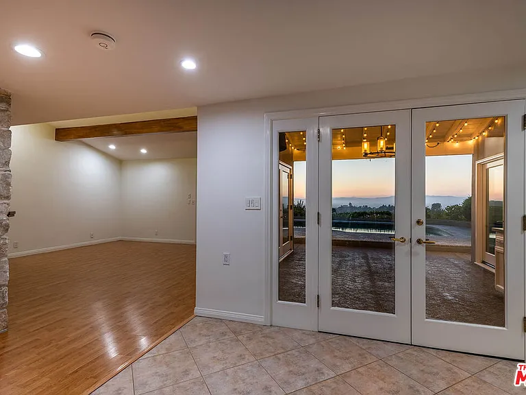 3115 Dona Susana Dr — Photo 49