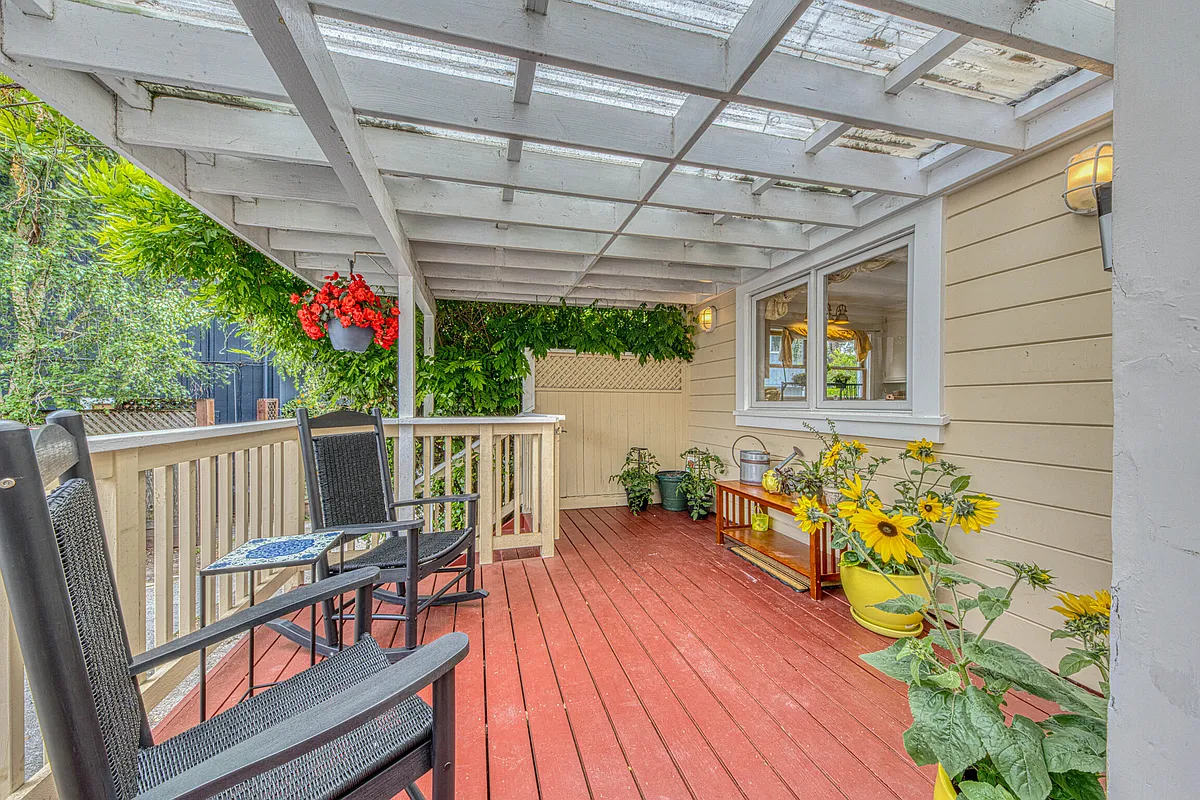 Front Porch - Soquel Dr
