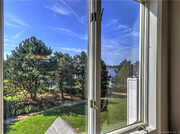 835 Popes Island Road #835, Milford, CT 06461