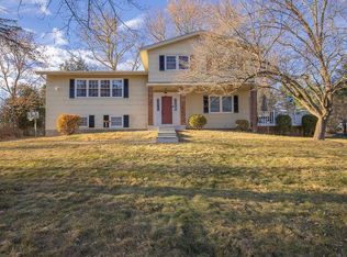 2 Elena Rd, Campbell Hall, NY 10916