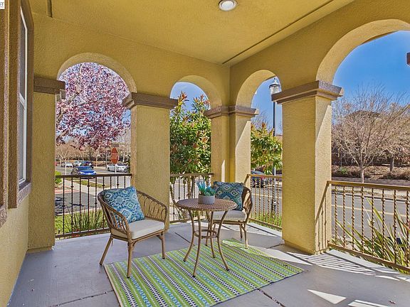 3rd image of 2352 Millstream Ln