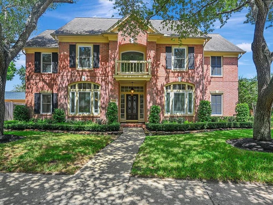 1st image of 16802 Village Corner Ct