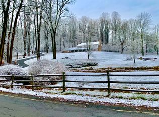 33 Oregon Rd, Mohnton, PA 19540