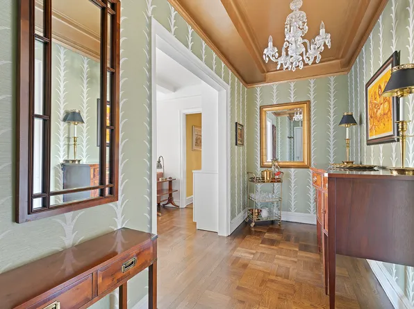 70 East 96th Street image 2 of 6