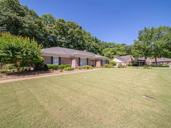 3985 Castlewood Pkwy, Columbus, GA 31907