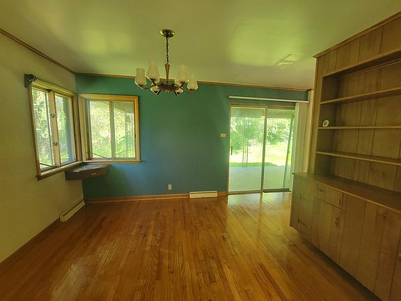 4th image of 1110 Berwood Dr