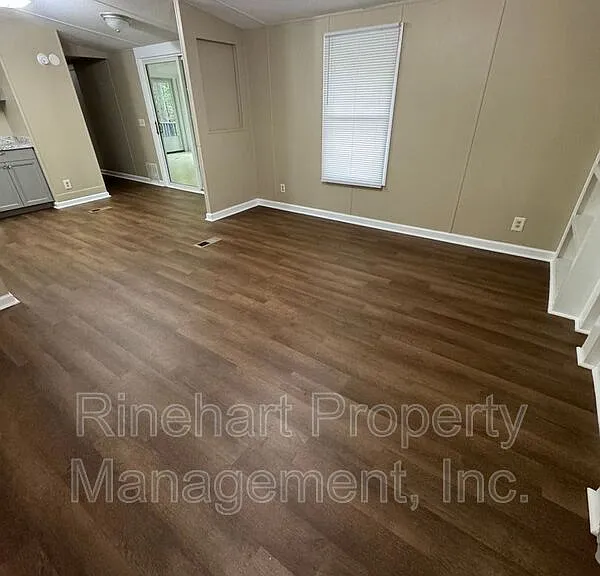 3252 Balkan Dr — Photo 3