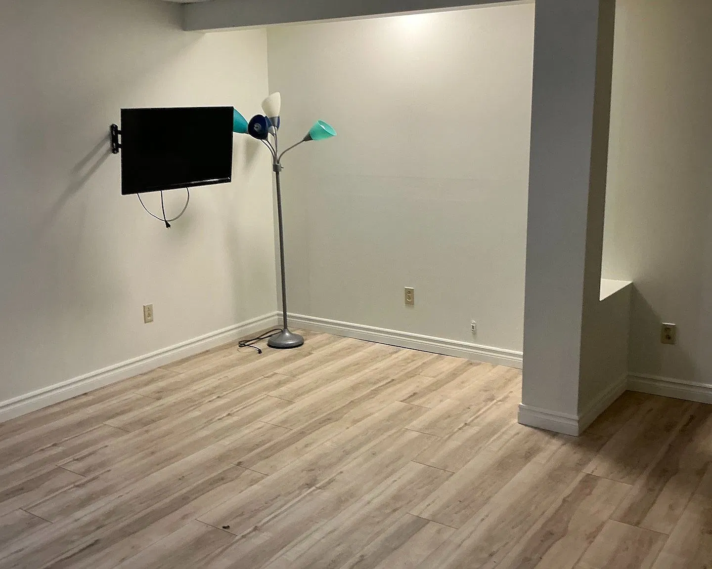 3 bed, $2,250 — Photo 2