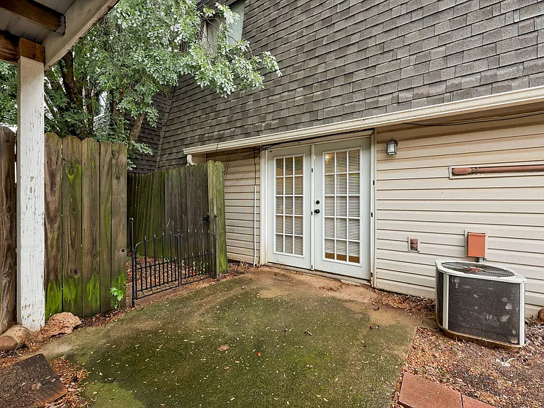 631 Welston Cir #631 — Photo 41