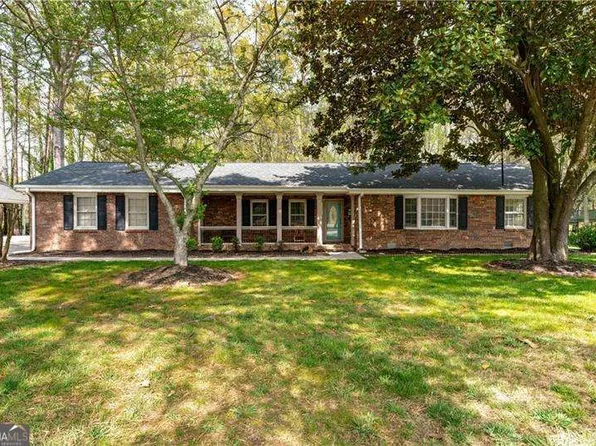 4220 Smith Rd, Loganville, GA 30052