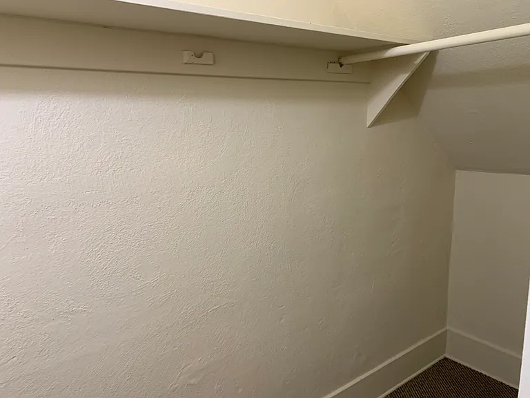 1230 S Catalina St — Photo 22